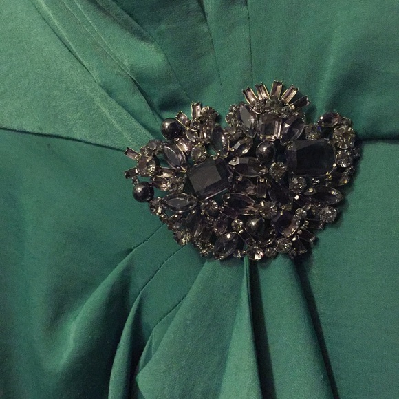 Green BCBG Sweetheart neckline strapless dress - Picture 3 of 4